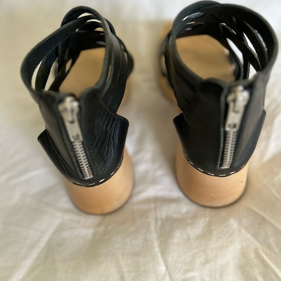 Swedish Hasbeens Plain Strap Sandals- brand new NWOT - Picture 7 of 8